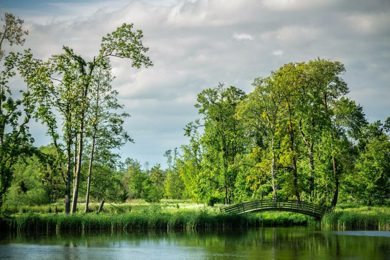 Palac Komierowo Sępólno Krajeńskie Exterior foto